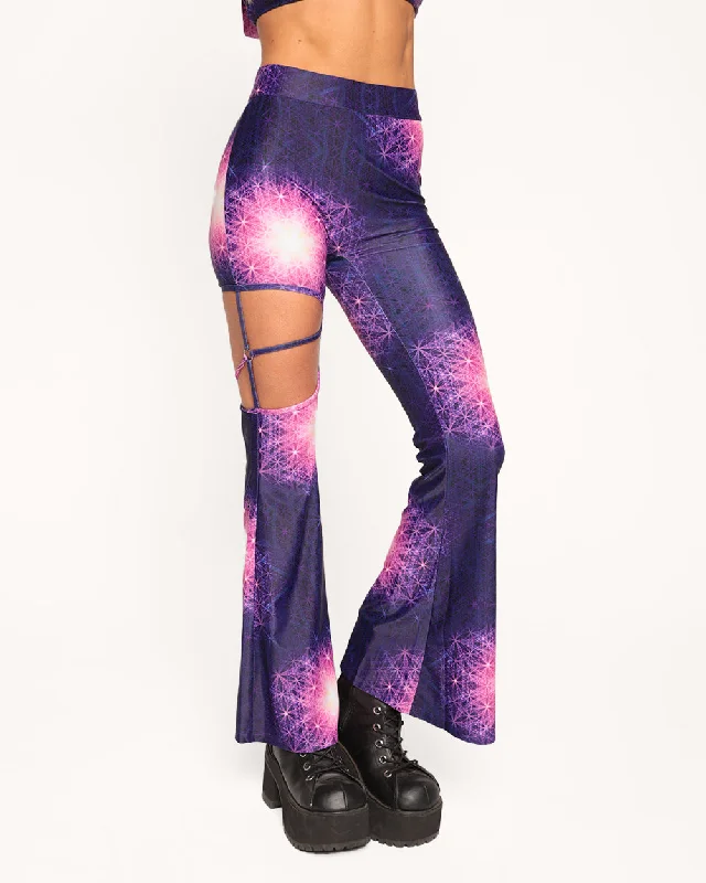 Quantum Synergy Bell Bottoms